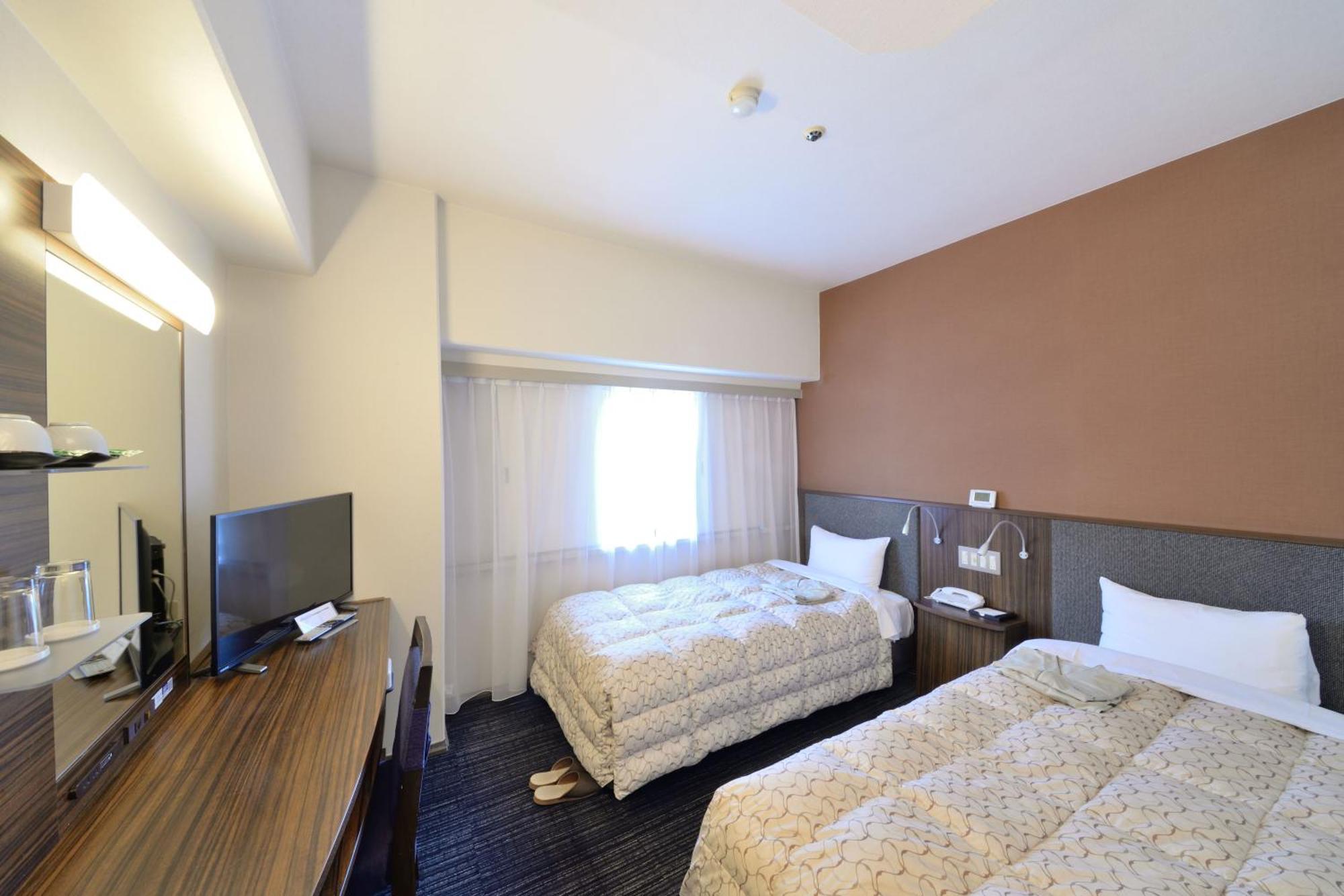 Toyama Manten Hotel Екстериор снимка